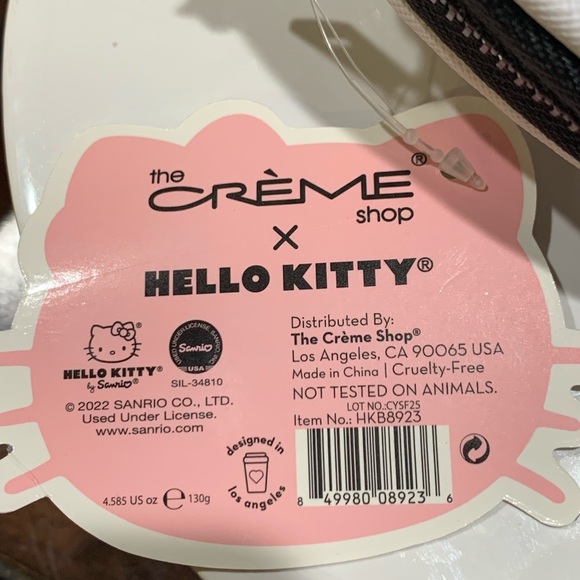 Hello Kitty Cosmetics Case - Picture 5 of 7
